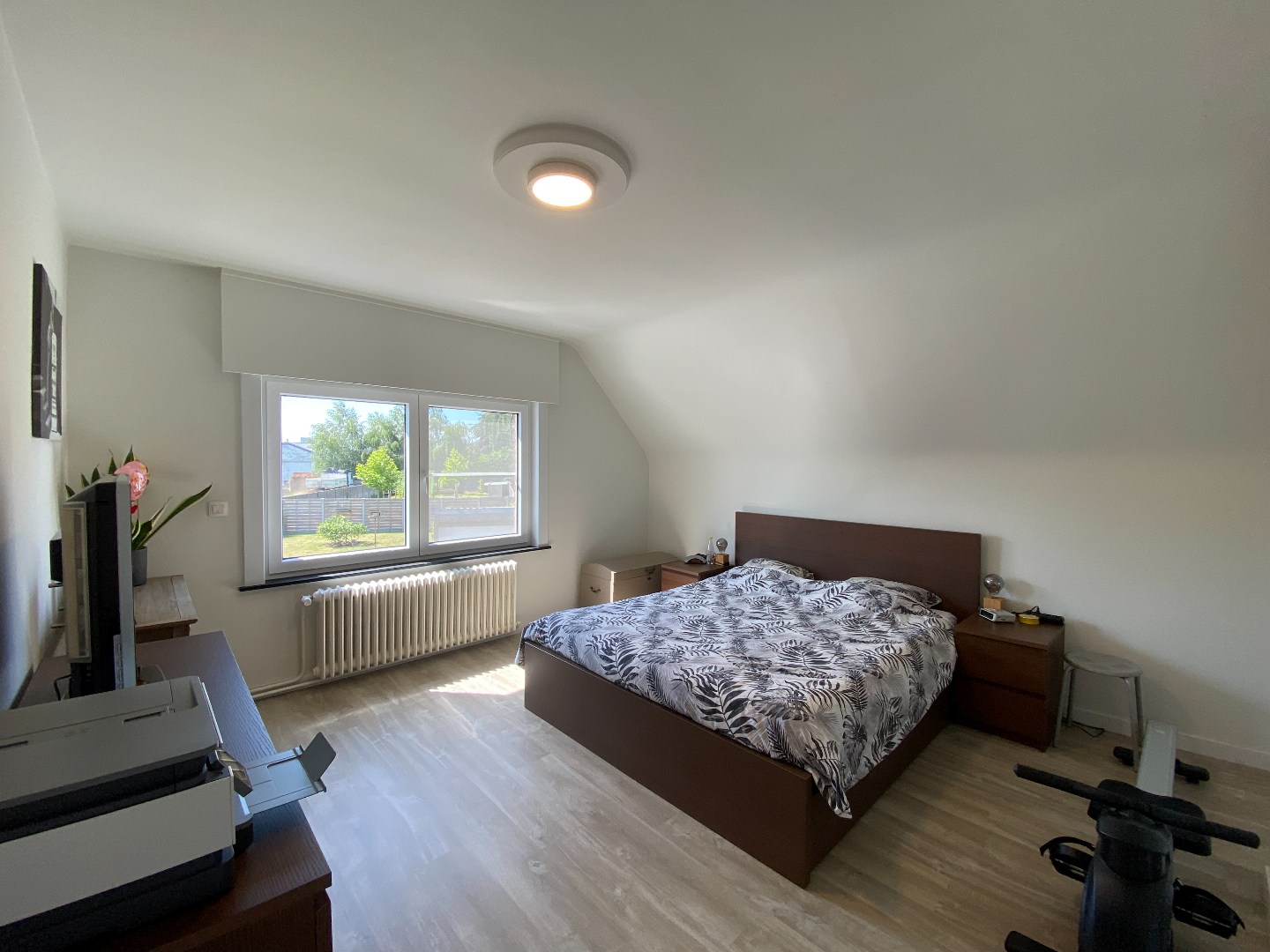 Instapklare gezinswoning met tuin en garage nabij centrum! 