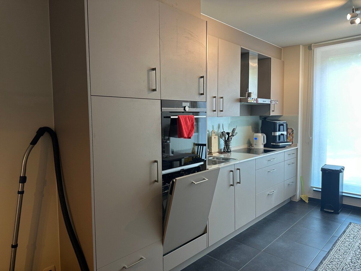 Recent appartement met groot zonnig terras 