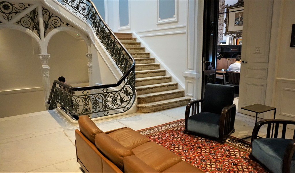 Full service kantoren in mooi gerenoveerd herenhuis in Gent