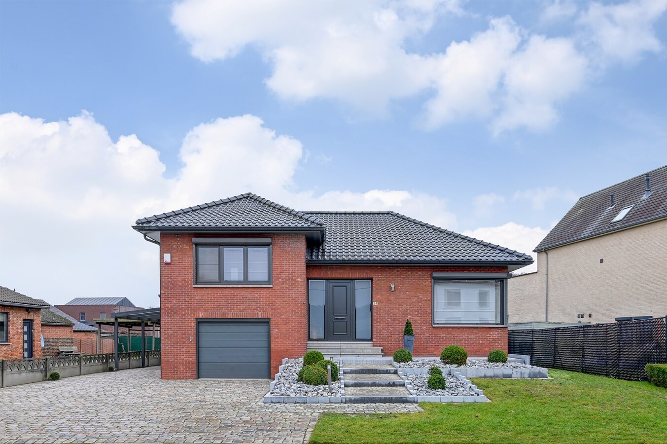 Perfect onderhouden huis met 3 slaapkamers 