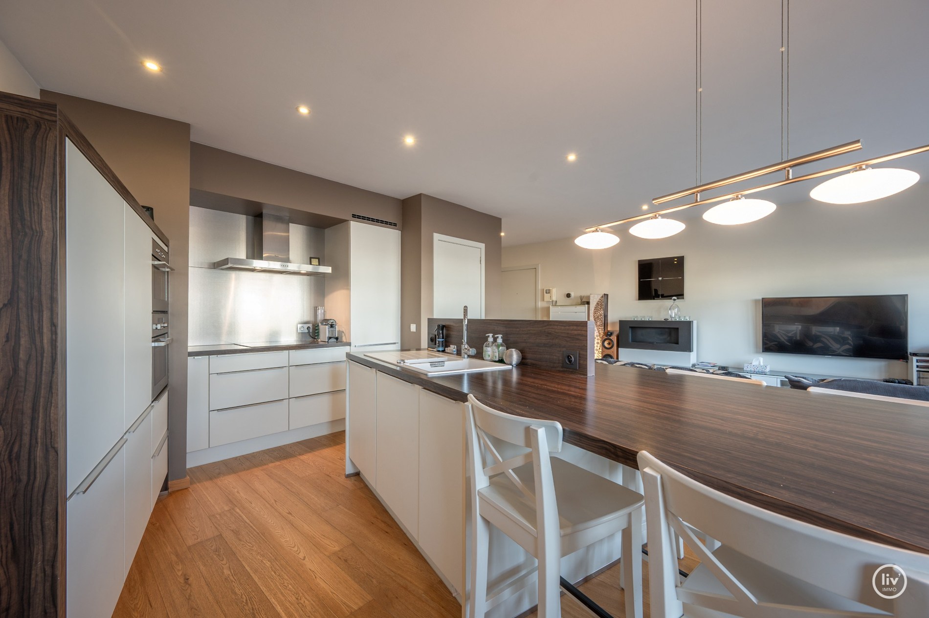 Verzorgd appartement op een topligging in de gegeerde Meerlaan te Knokke. 