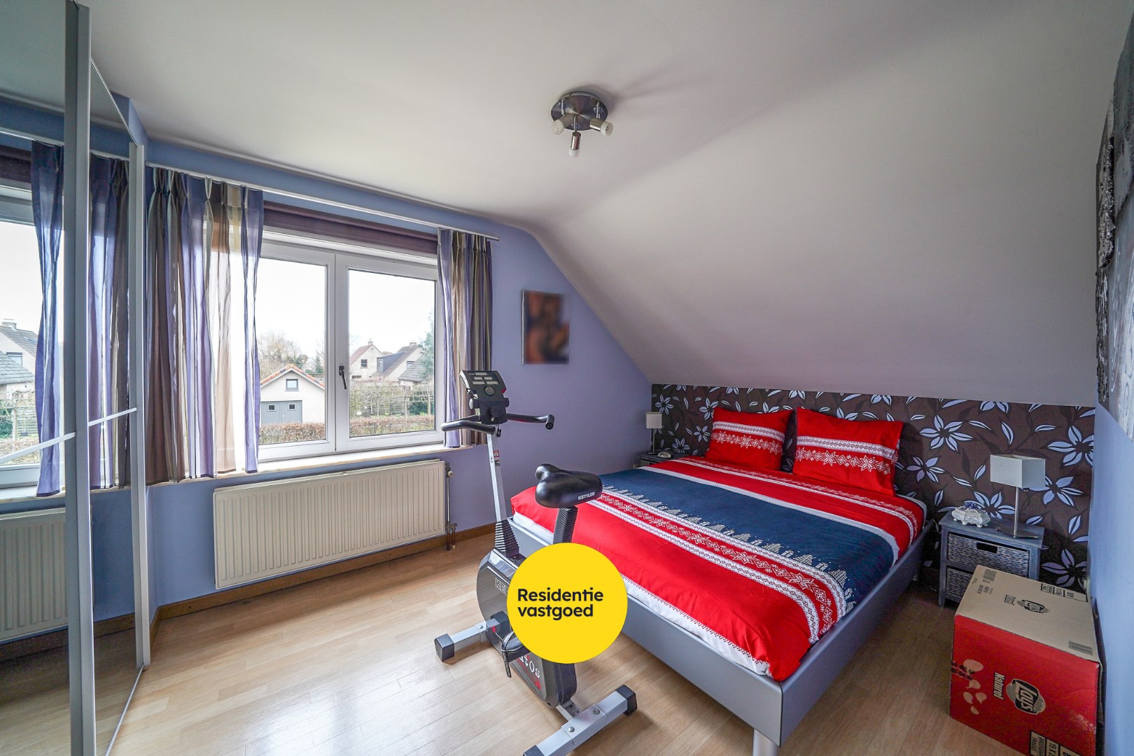 Vrijstaande ruime woning in rustige residentiële wijk in Oudenburg 