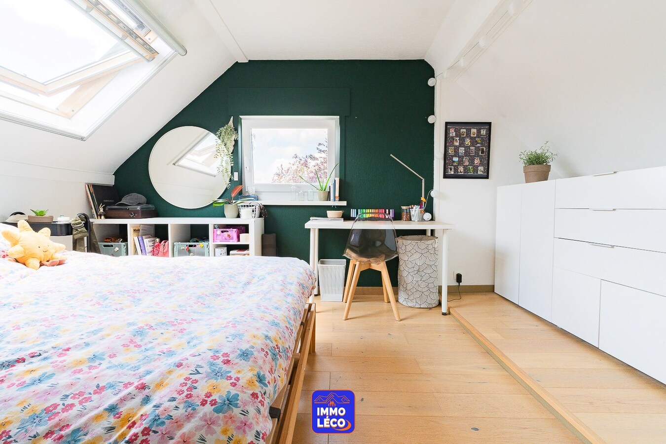 Semi "Plain-Pied" 6 chambres, 2 salles de bains, jardin, carport 2 voitures, COUP DE COEUR ! 