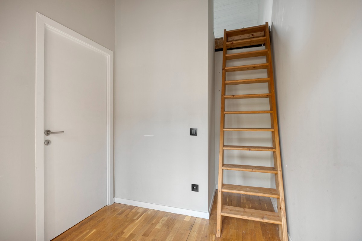Woning met 4 slaapkamers, 2 badkamers, terras in centrum Leuven ! – EPC 187 kWh/m² - bewoonbare opp. 184m² 