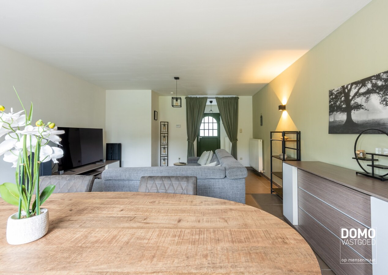 Landelijk wonen in stijl: instapklare pastorijwoning met prachtige tuin in Thiewinkel 