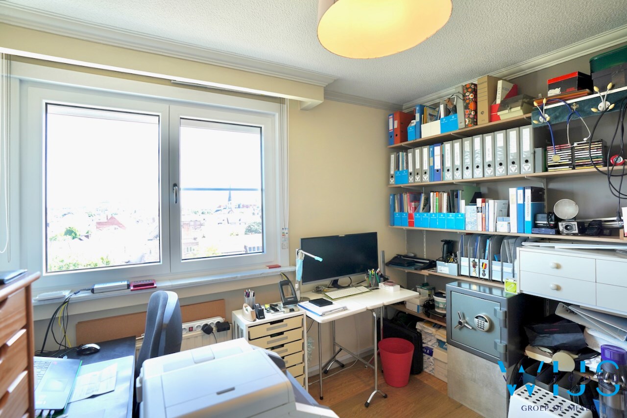 Instapklaar lichtrijk appartement te GENT 