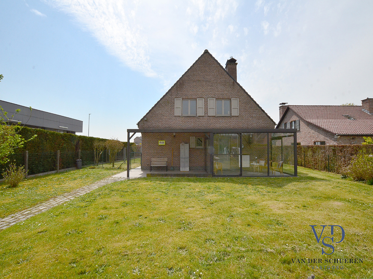 Ruime, statige villa te Gavere 