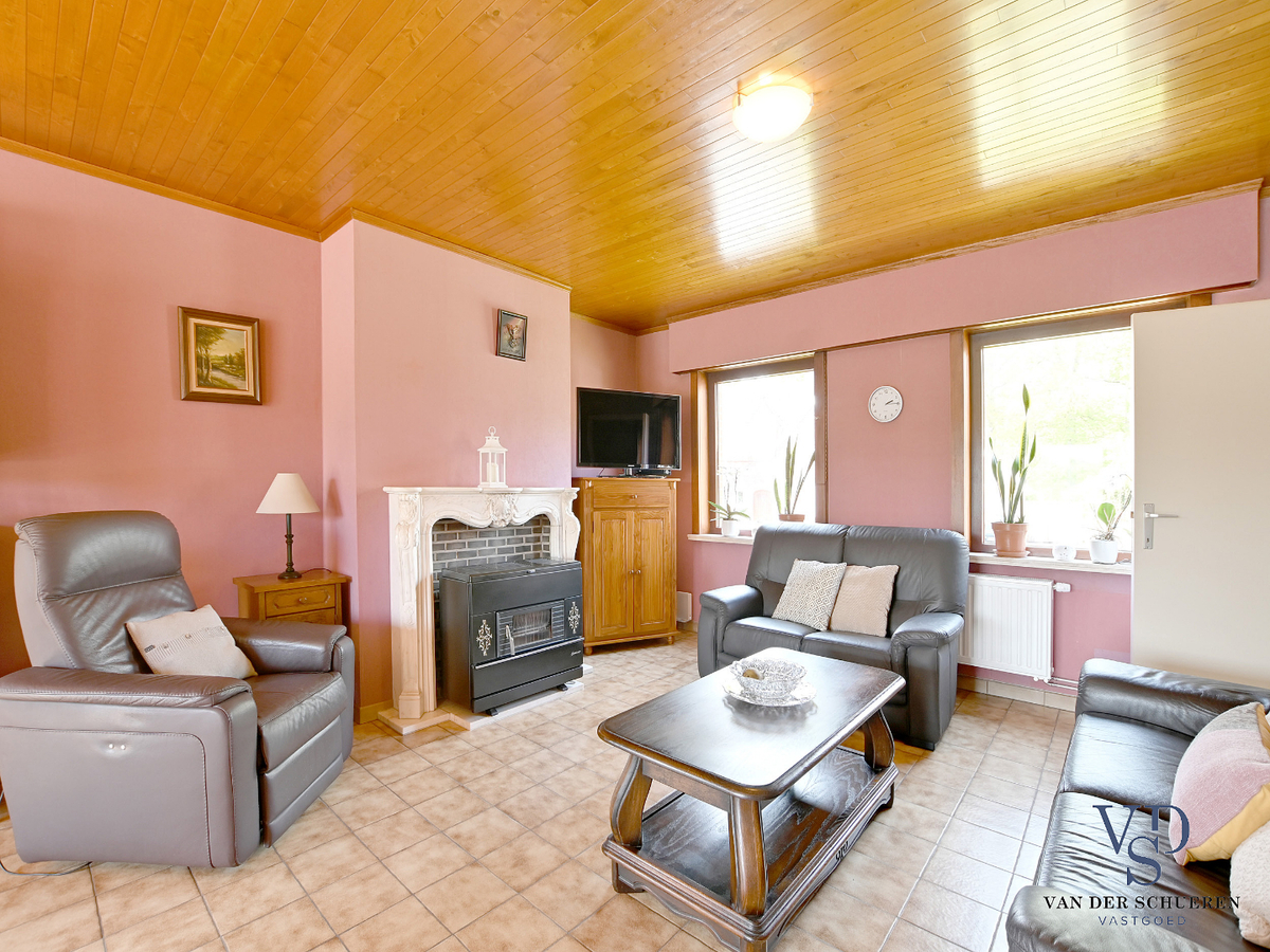 Bungalowwoning met mogelijkheden op een uniek perceel te Dikkelvenne. 