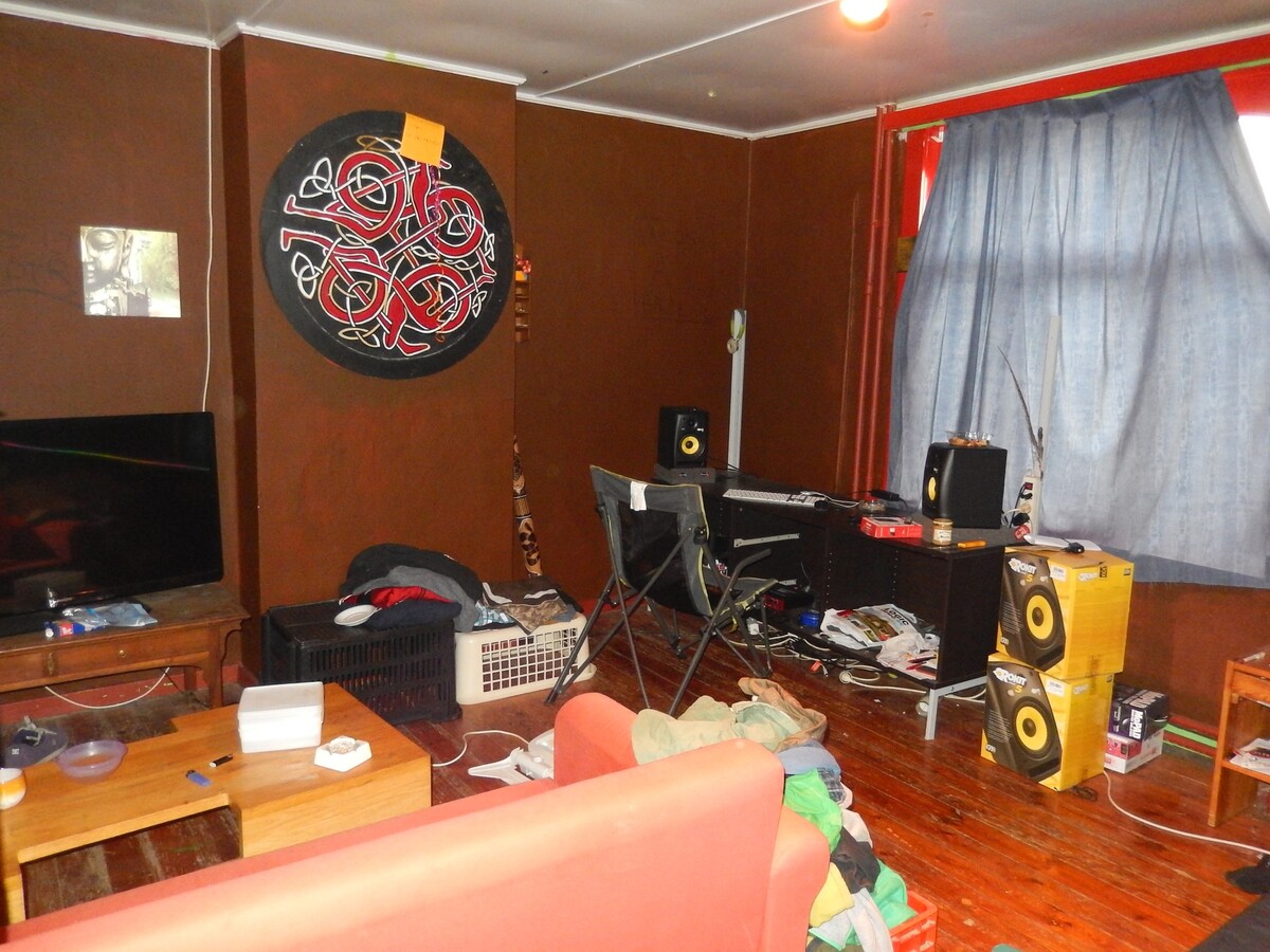 Beleggingsgrond of te renoveren woning 