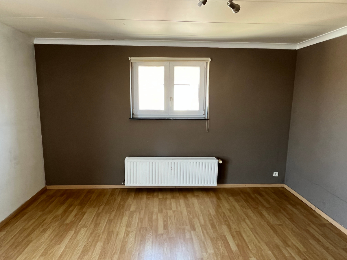 Ruim 2-slpk-appartement mét terras te Gavere-Asper 