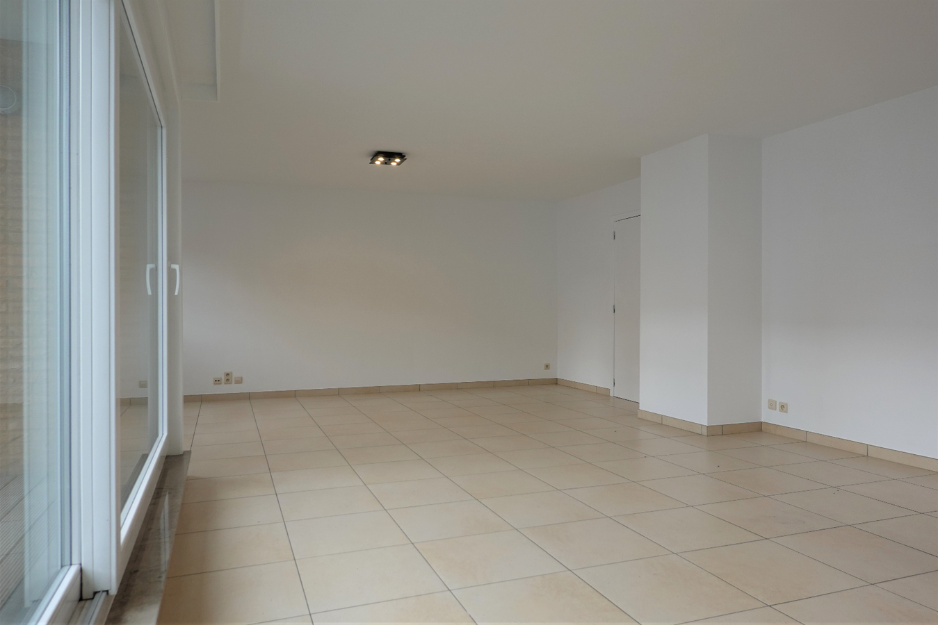 Gezellig en instapklaar appartement in het centrum van Jabbeke 