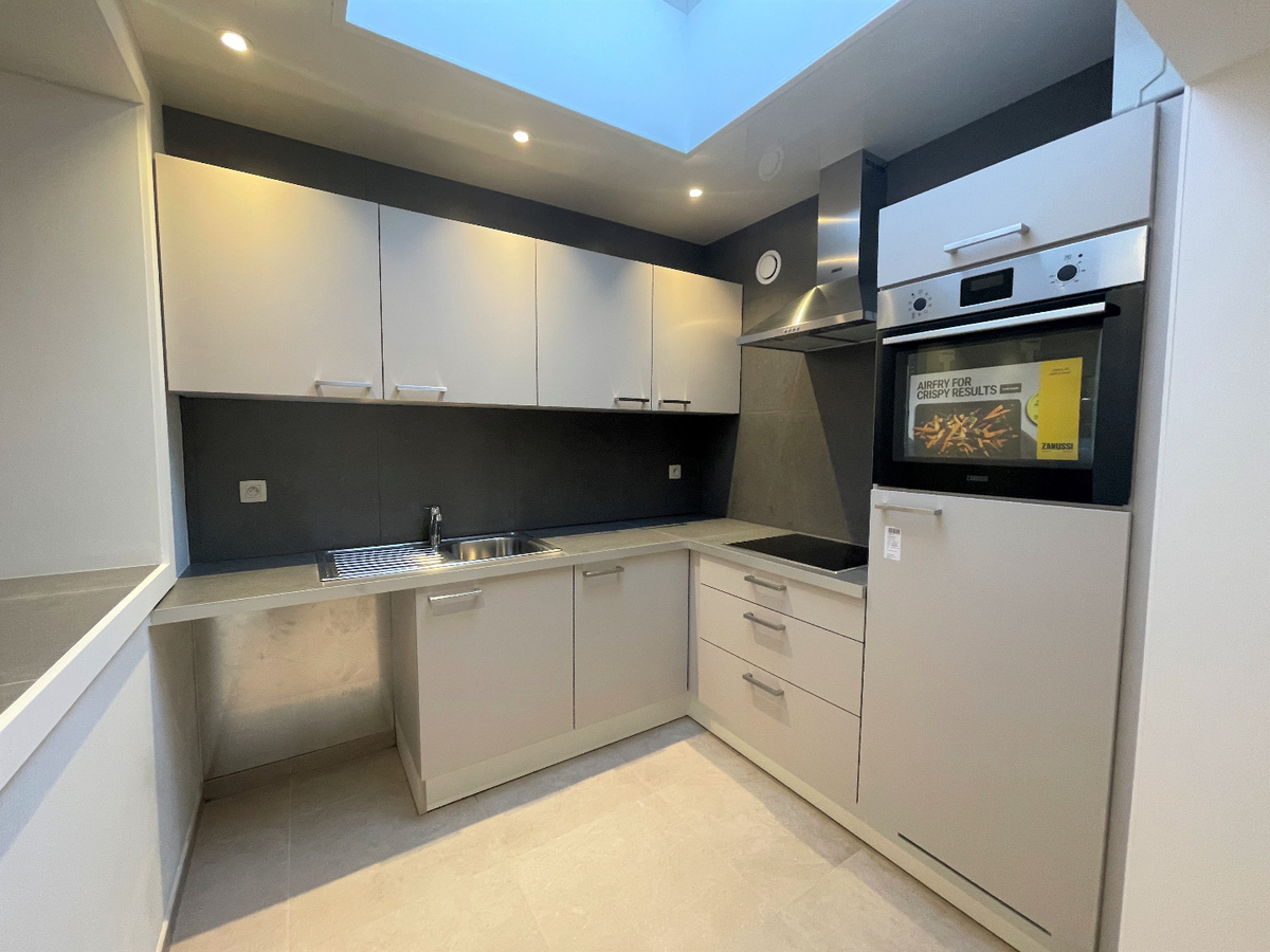 Gerenoveerde rijwoning met 2 slaapkamers te Roeselare 