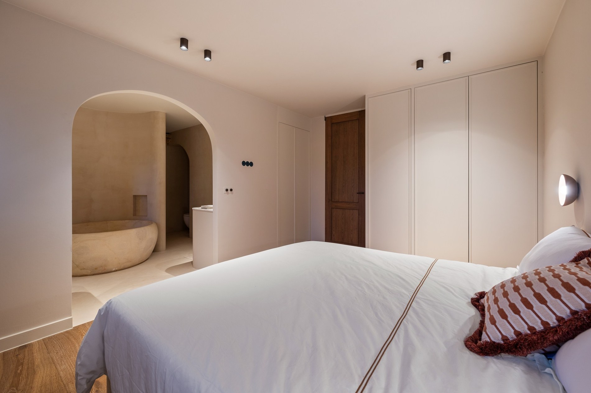 Authentiek gerenoveerde hoeve te Varsenare — een uitzonderlijk landelijke eigendom nabij Brugge 