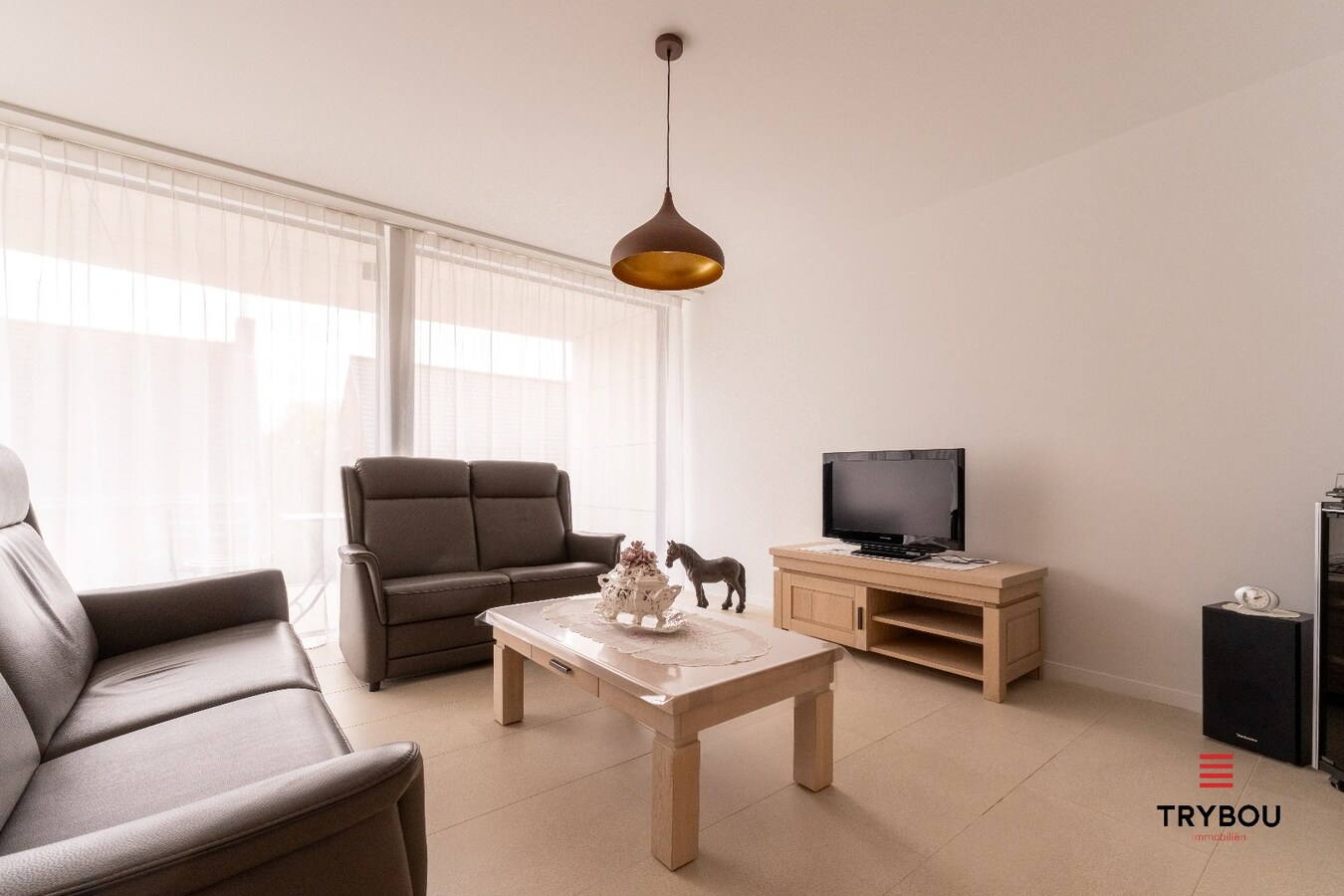 Appartement met 3 slaapkamers, garage en 2 staanplaatsen in Houthulst! 