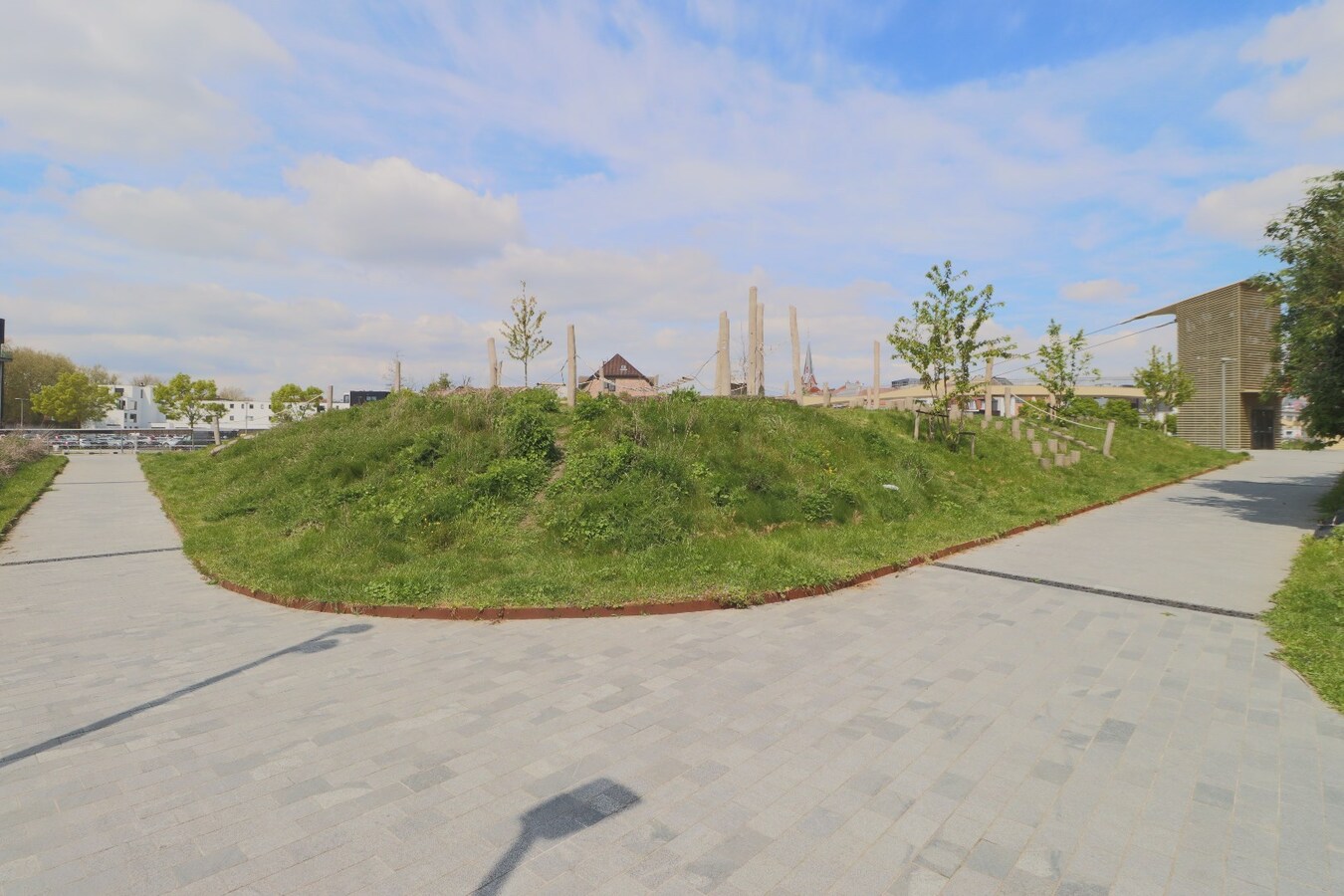 TOPPER !! Prachtig ruim 1 slaapkamer appartement aan de vernieuwde Leieboorden ! 