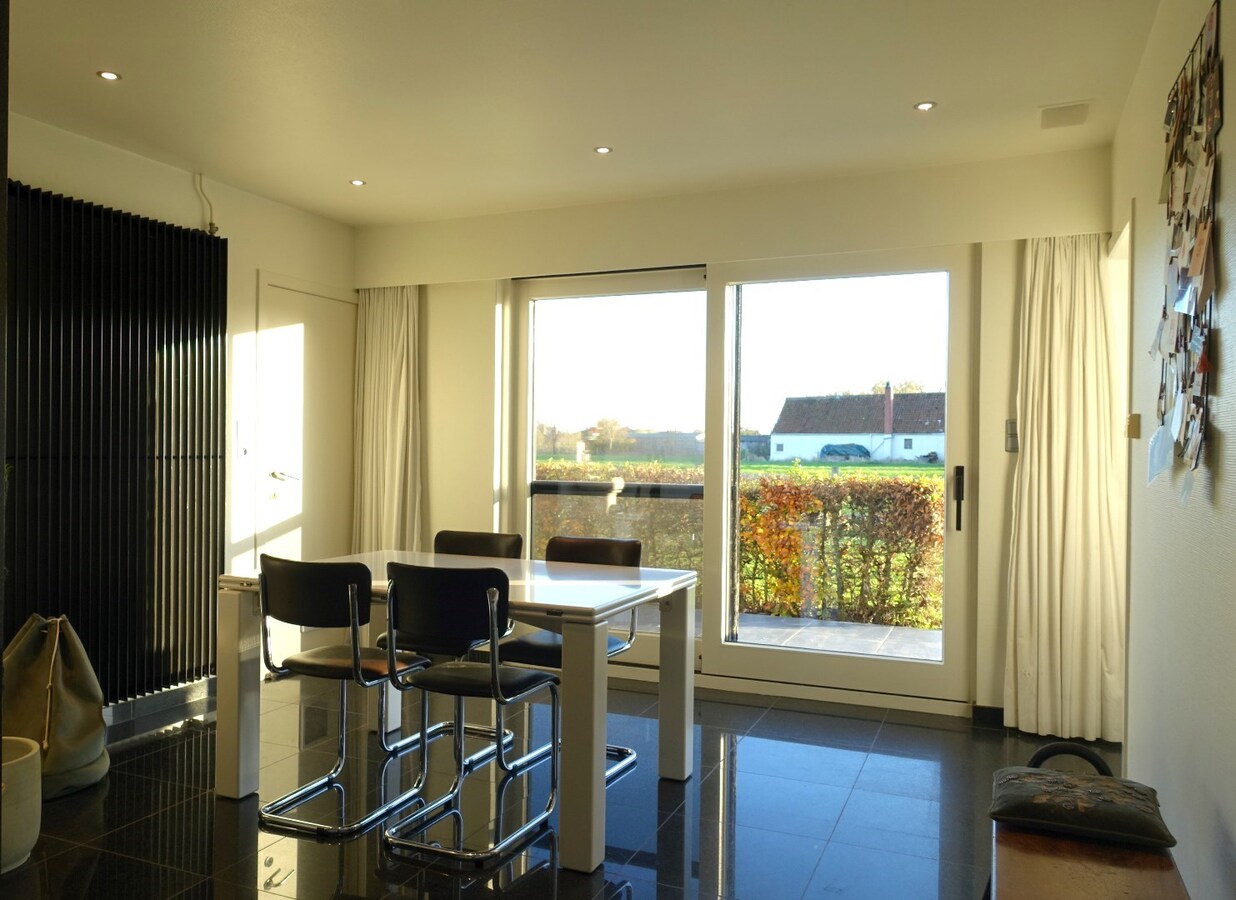 Uitzonderlijk gelegen woning in fermettestijl met bijgebouw (70m²) 