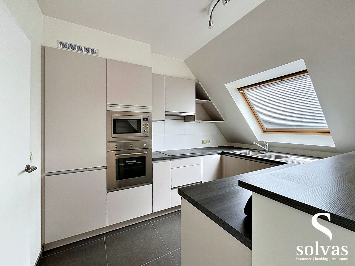 Zéér mooi en ruim appartement te huur in centrum Waarschoot 