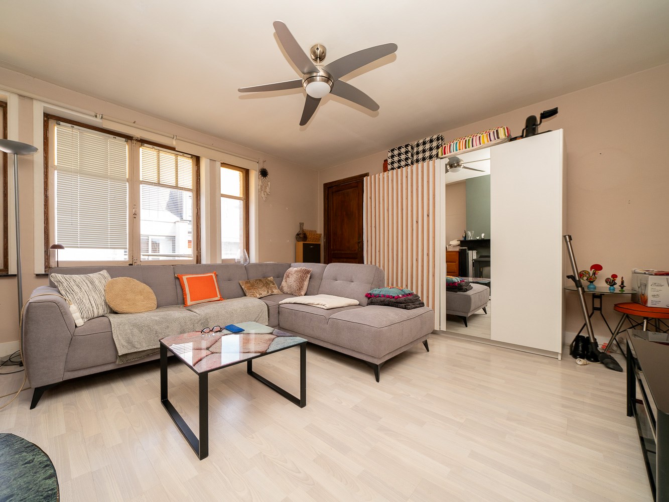 Opbrengstwoning met 4 units op zeer gunstige locatie 