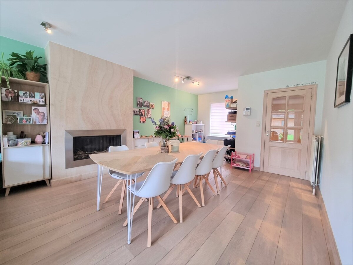 Mooie gezinswoning met tuin &amp; garage in rustige, kindvriendelijke woonwijk - Dudzele 