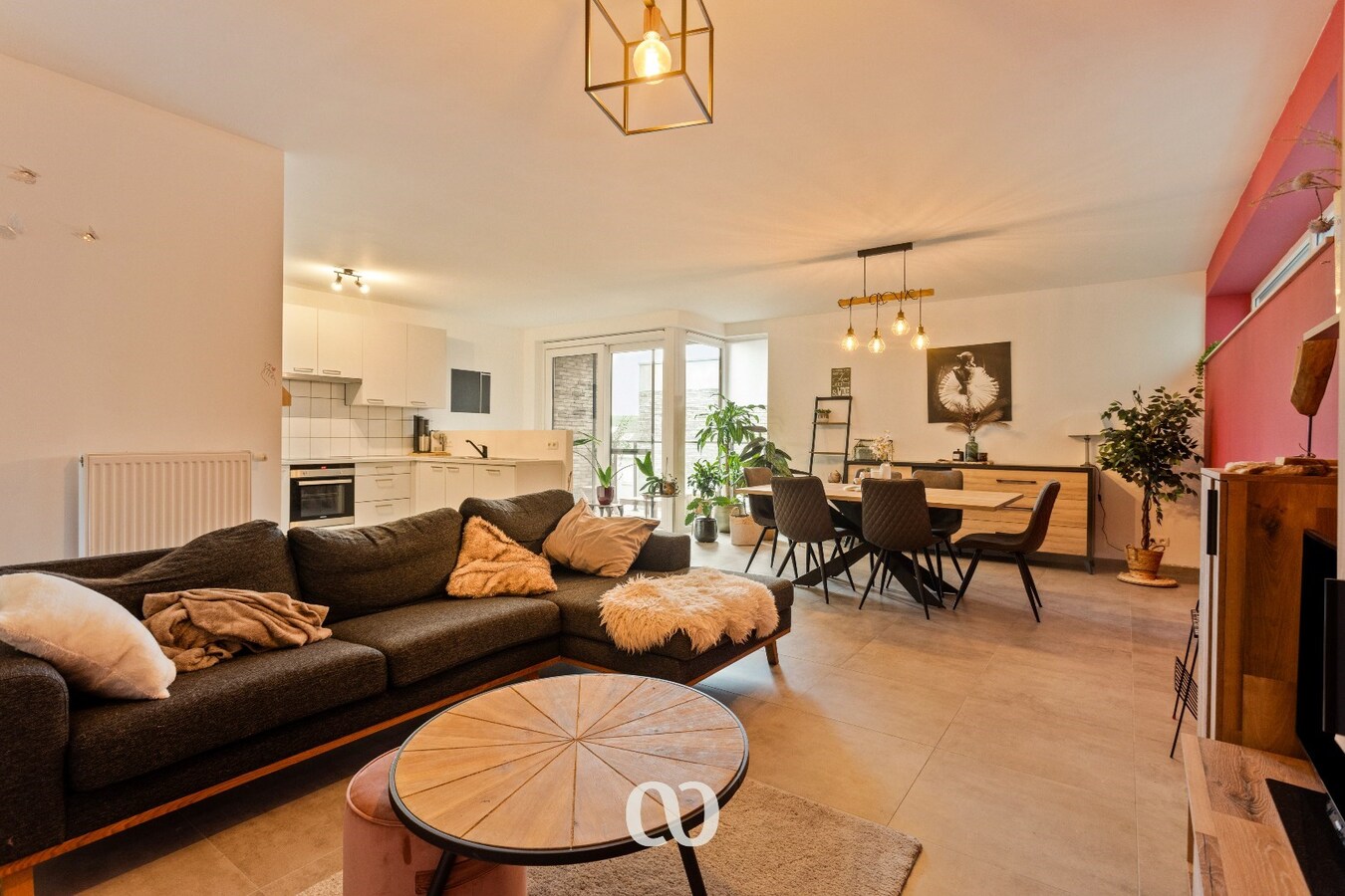 Zeer ruim appartement met twee slaapkamers in Oudenaarde 