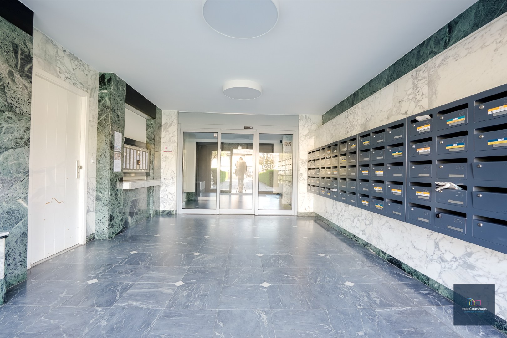 Mooi 3 slaapkamerappartement met  terras en parkeerplaats te Residentie Rijsenberg 