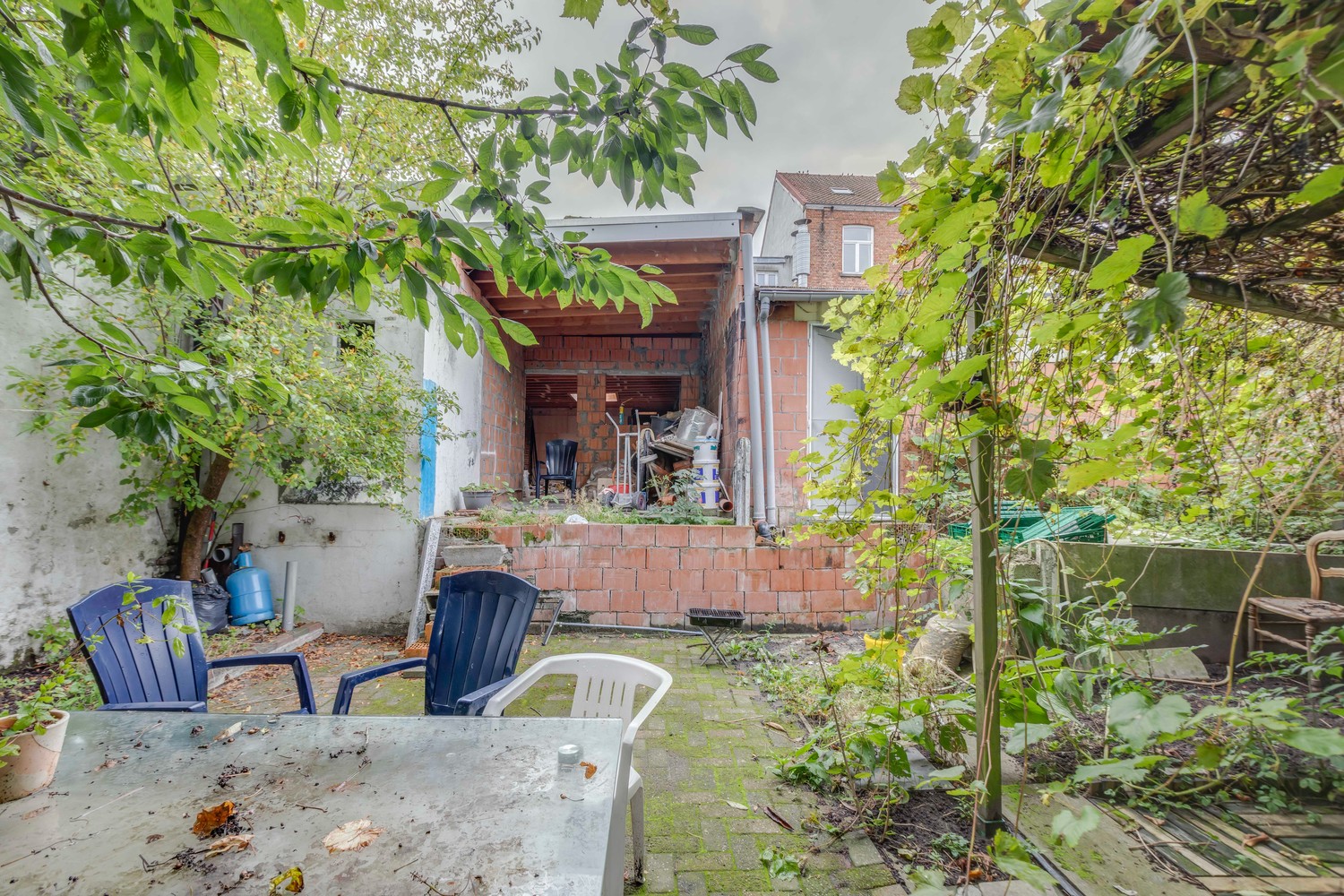 Triplex appartement met casco handelsgelijkvloers 