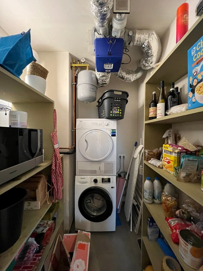 Recent, gelijkvloers 2-slpk-appartement 