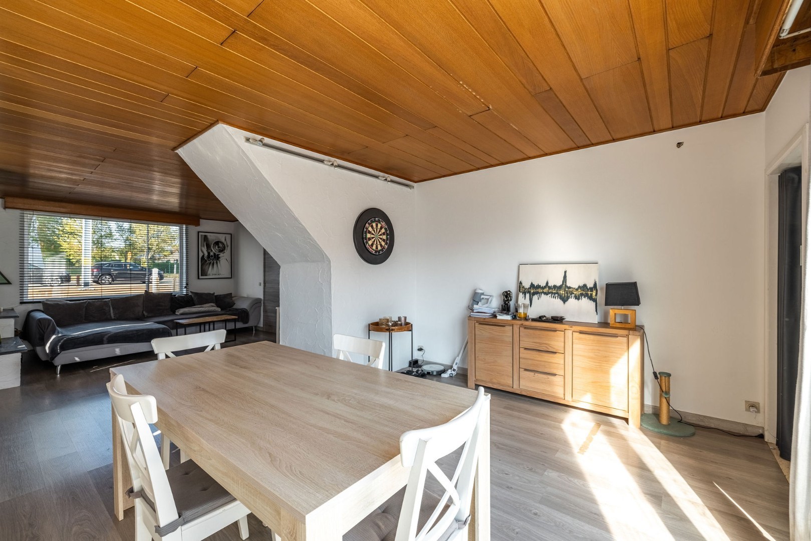 Authentieke woning met zonnige tuin, garage en bouwgrond 
