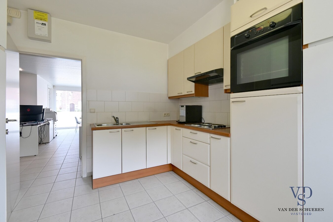 Uitstekend gelegen winkelruimte. 