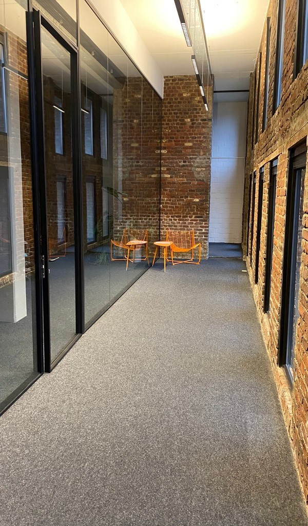 Prachtig ingerichte loftkantoren te koop in Kortrijk