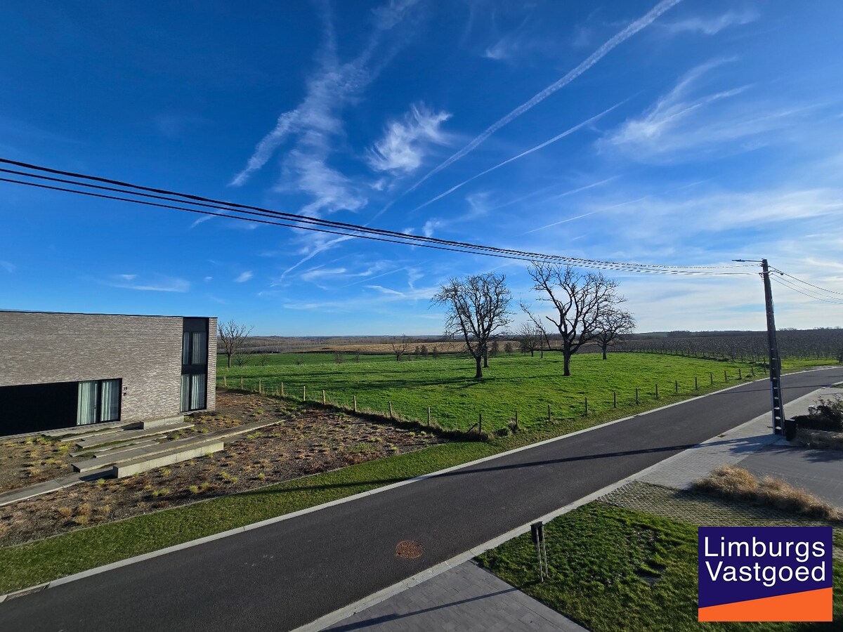 Nieuwbouwwoning, open bebouwing, 3 slpk, 12a, idyllisch gelegen te Gors-Op-Leeuw 