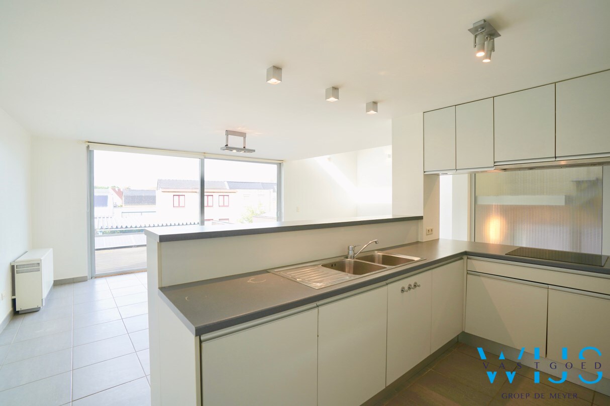 Uniek lichtrijk tweeslaapkamerappartement in hartje ERTVELDE! 