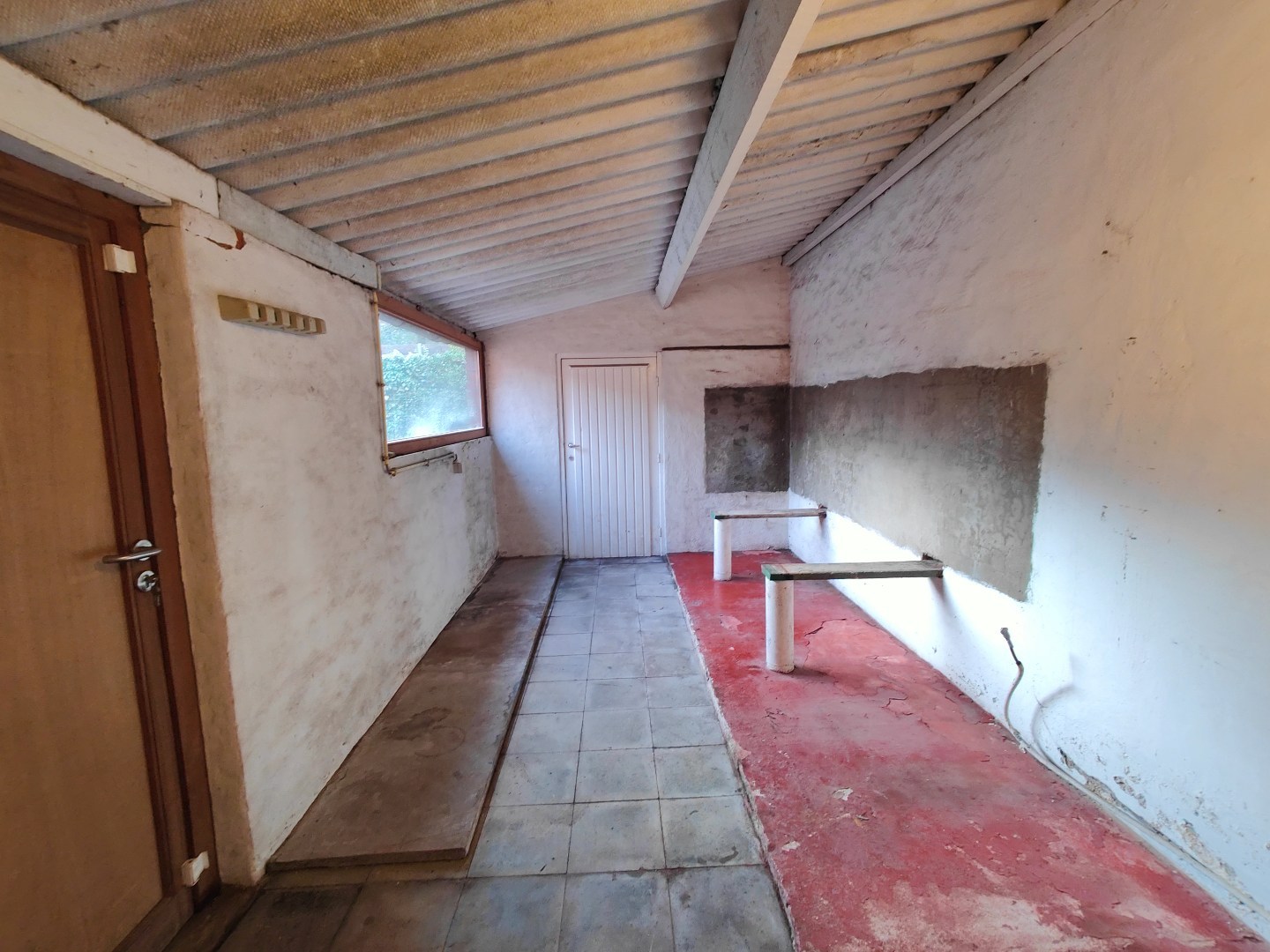 Halfopen woning met tuin en garage op 385 m² 