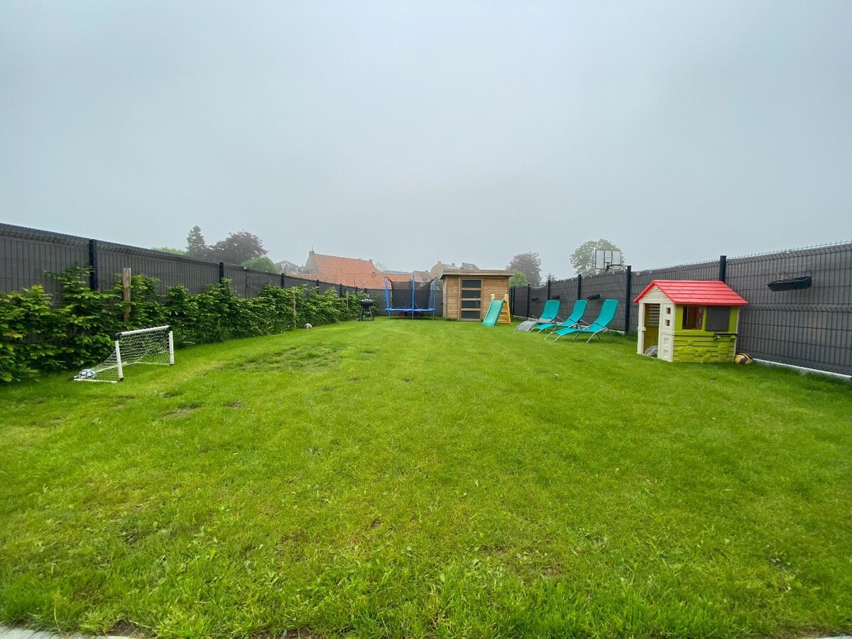 Coup de cœur assuré : maison 3 façades moderne et lumineuse ! 