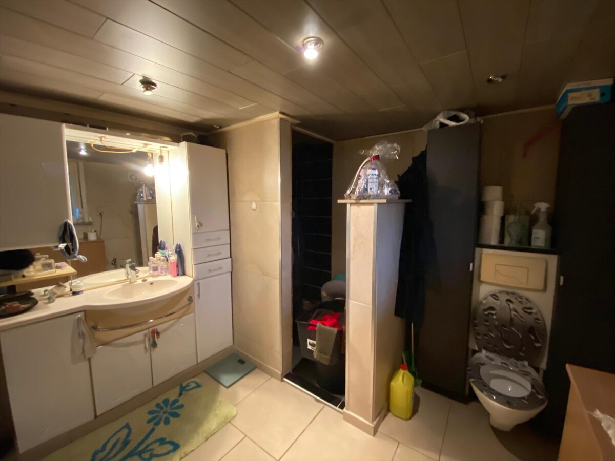 Gerenoveerde hoekwoning met 3 slaapkamers te Houthulst 