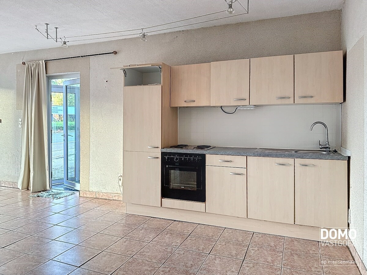 APPARTEMENTSGEBOUW  bestaande uit 1 studio en 1 appartement gelegen te Hasselt 