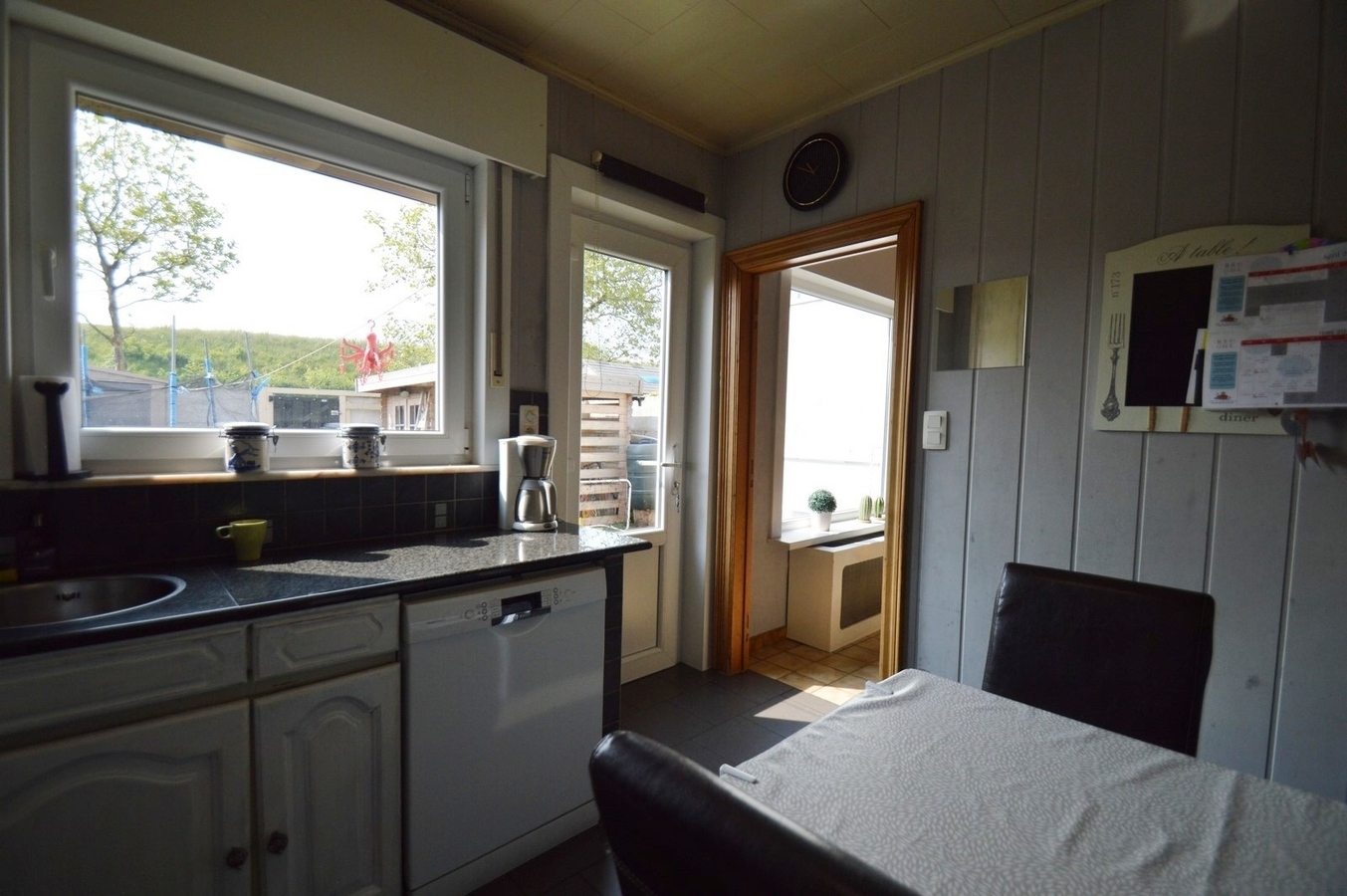 Instapklare gezinswoning met tuin en achteruitgang - Zeebrugge 