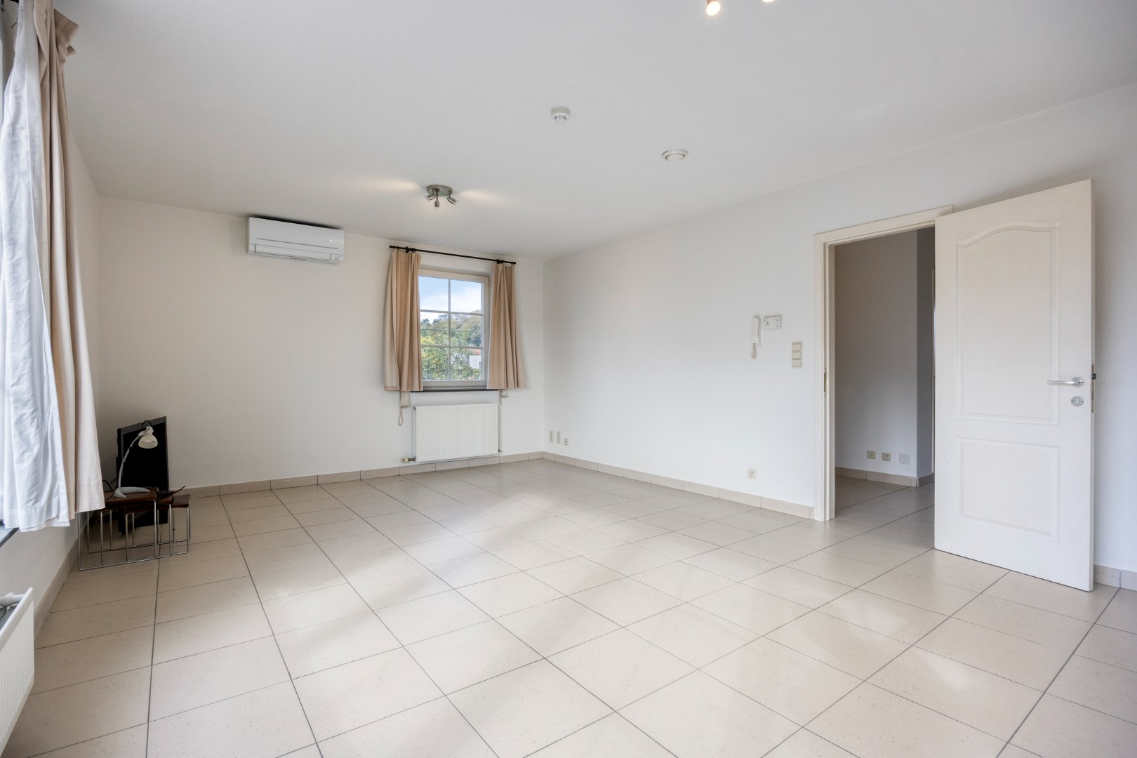 Appartement met 2 slaapkamers en autostaanplaats in Lubbeek! - EPC 102 kWh/m² - bewoonbare opp. 99 m² 