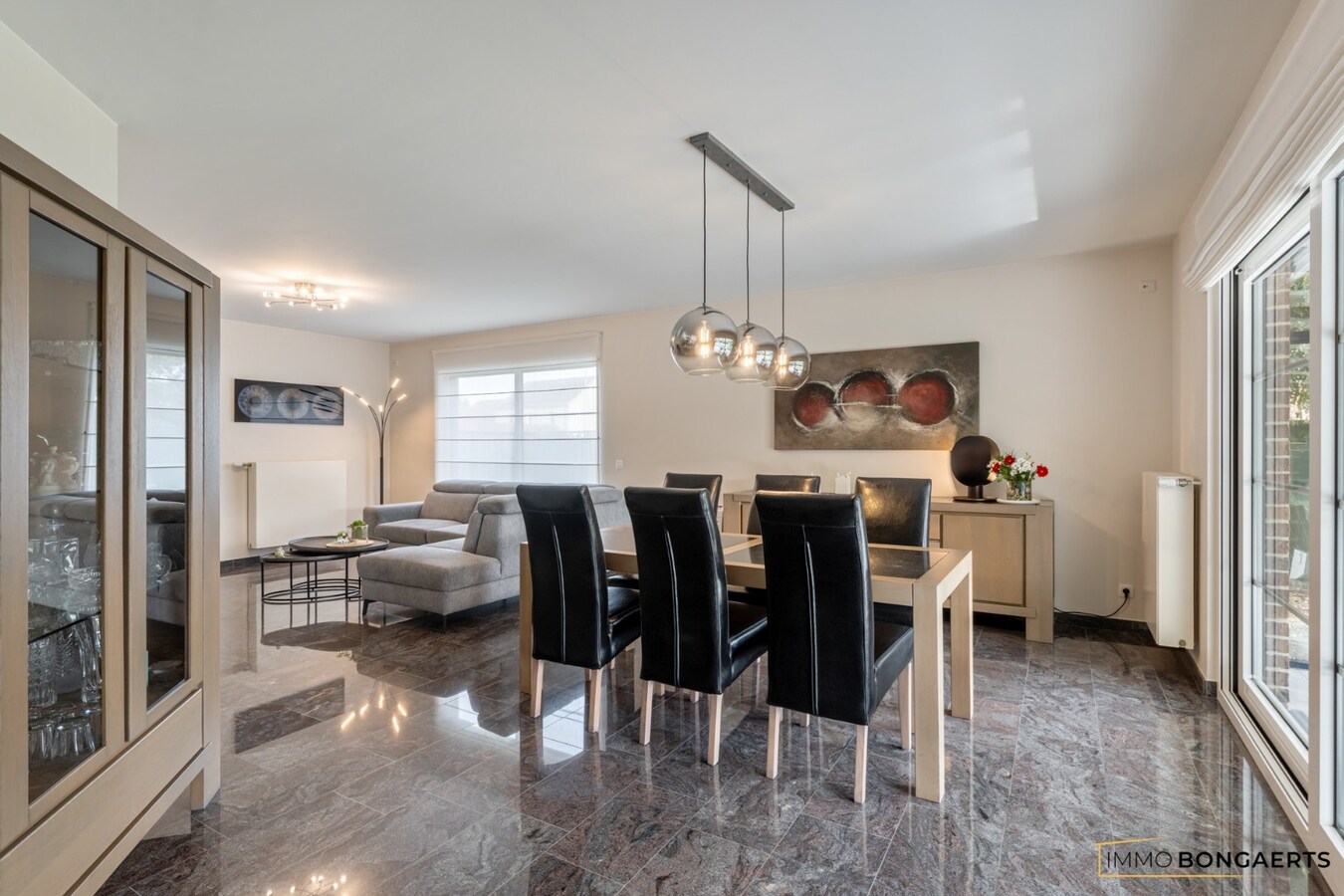 Ruime woning met 3 slaapkamers 