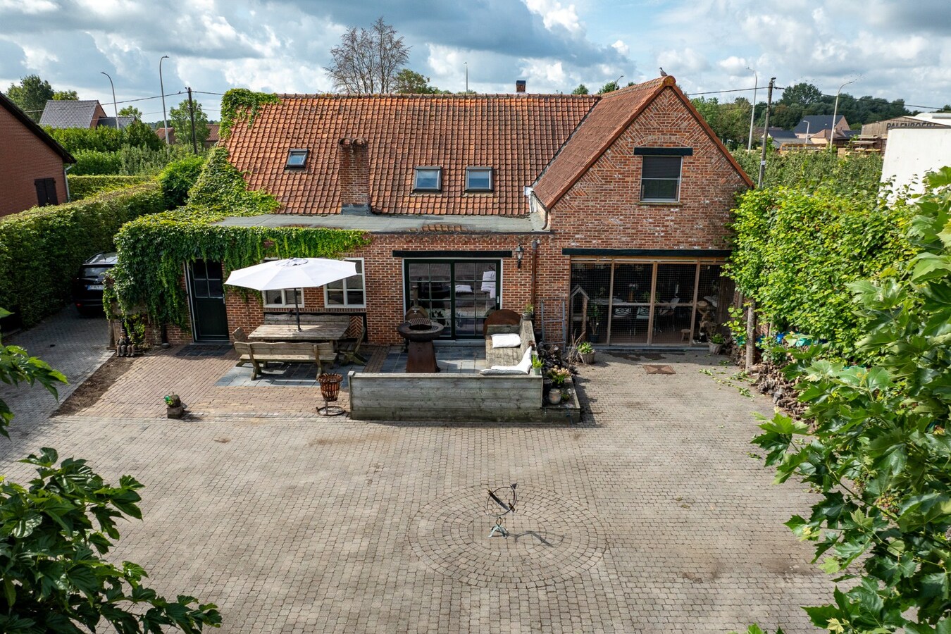 Quietly located house with a meadow of approximately 55 acres in Herk-de-Stad 