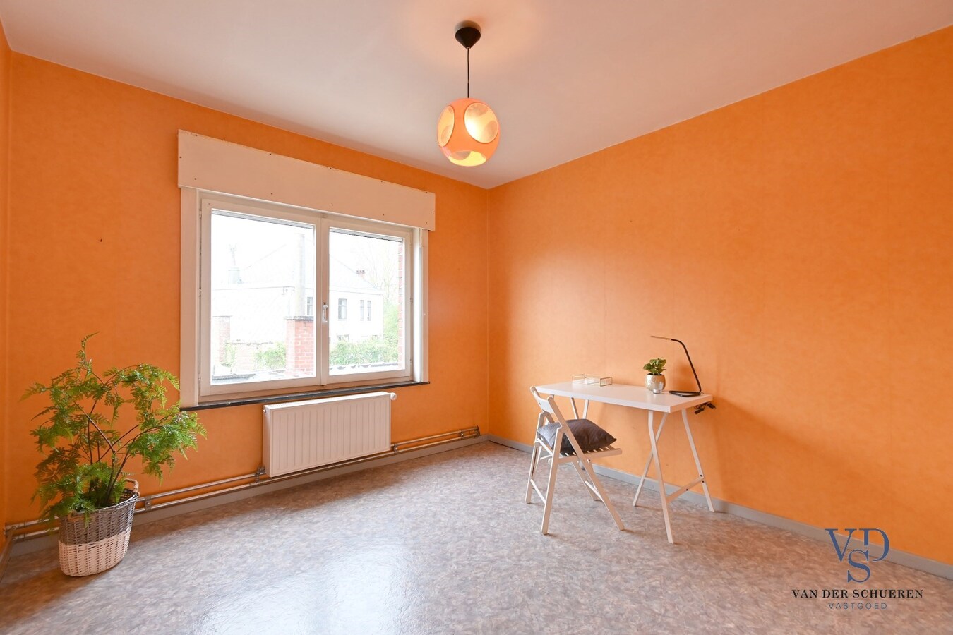 Degelijke halfopen bebouwing 