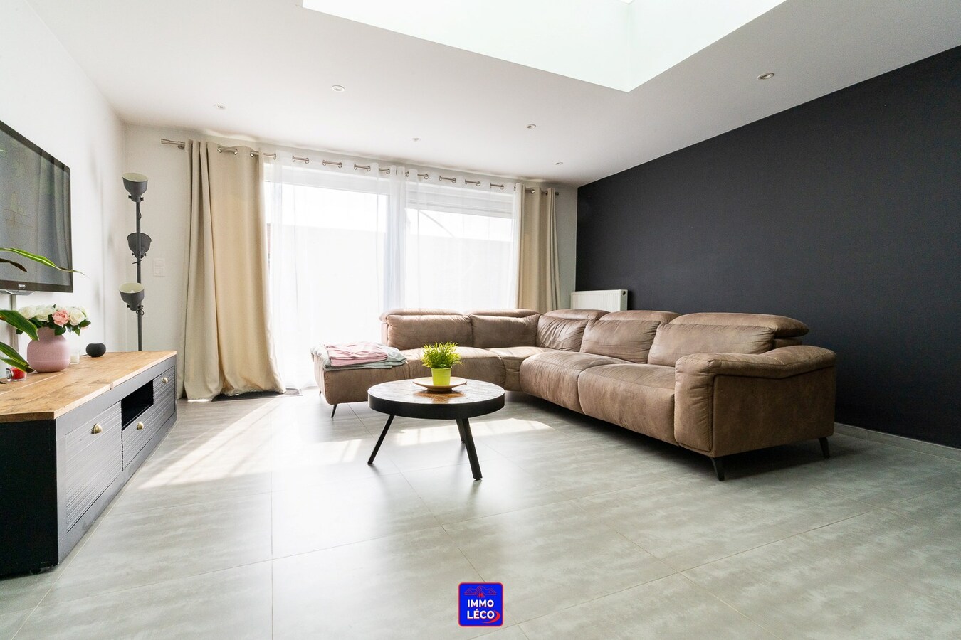 Maison rénovée avec jardin et garage, beaux volumes ! 