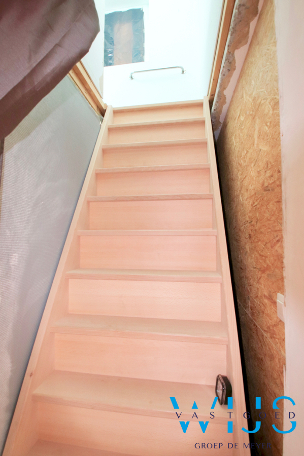 Tof woonhuis op een leuk perceel te MERELBEKE ! 