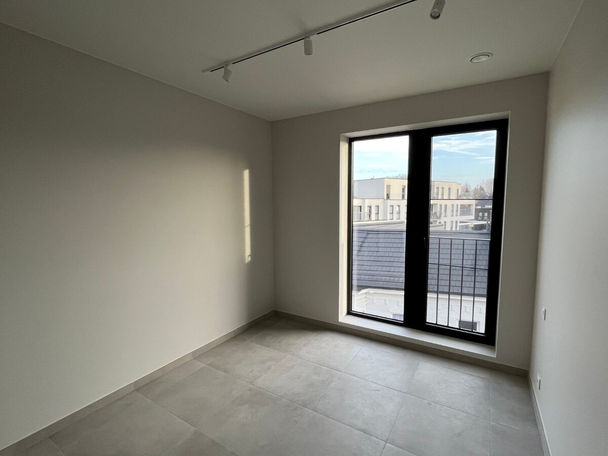 Nieuw, luxueus afgewerkt BEN-penthouse 