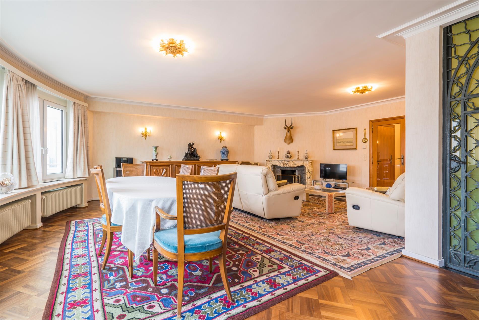 MODERN VAKANTIE APPARTEMENT OP TOPLIGGING (VAKANTIEVERHUUR) 