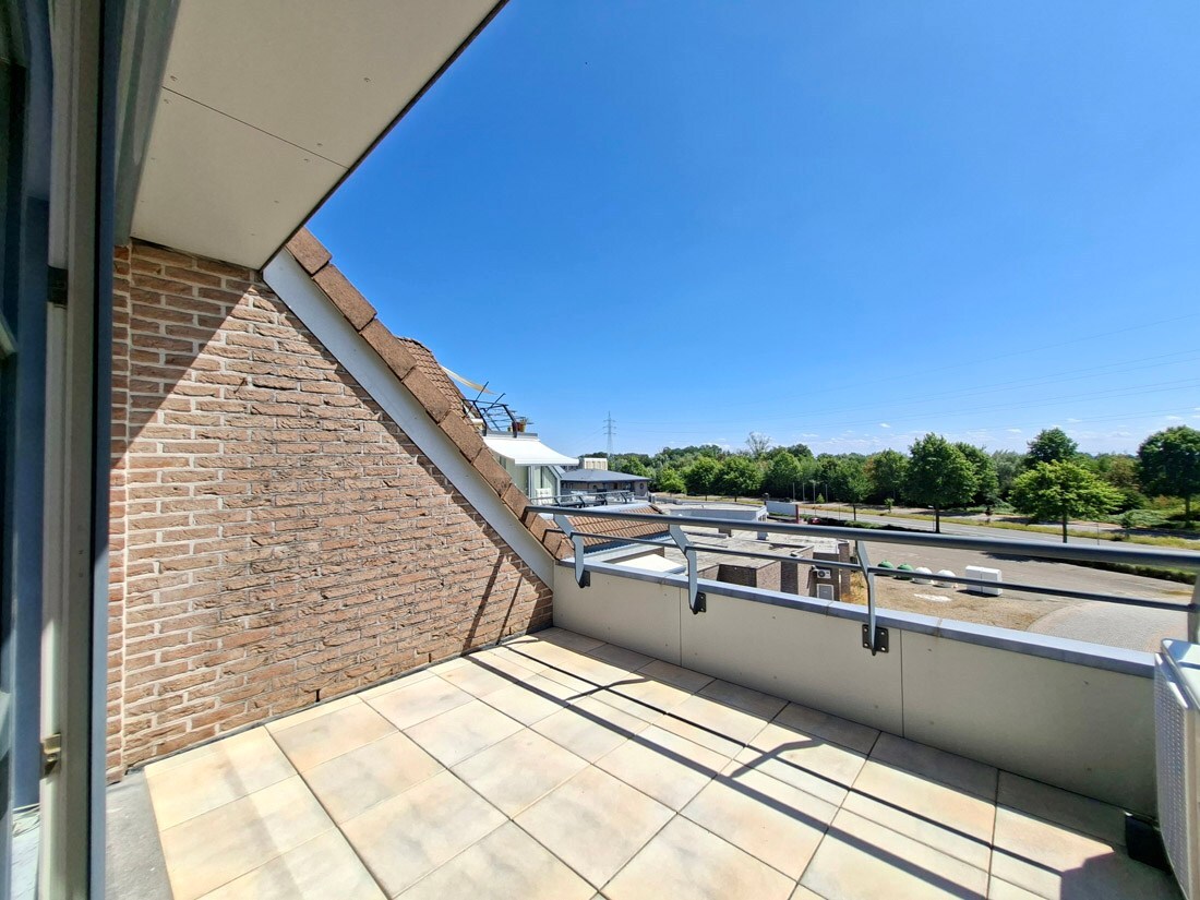 Centraal gelegen ruim 3 slaapkamer appartement te Lanaken 