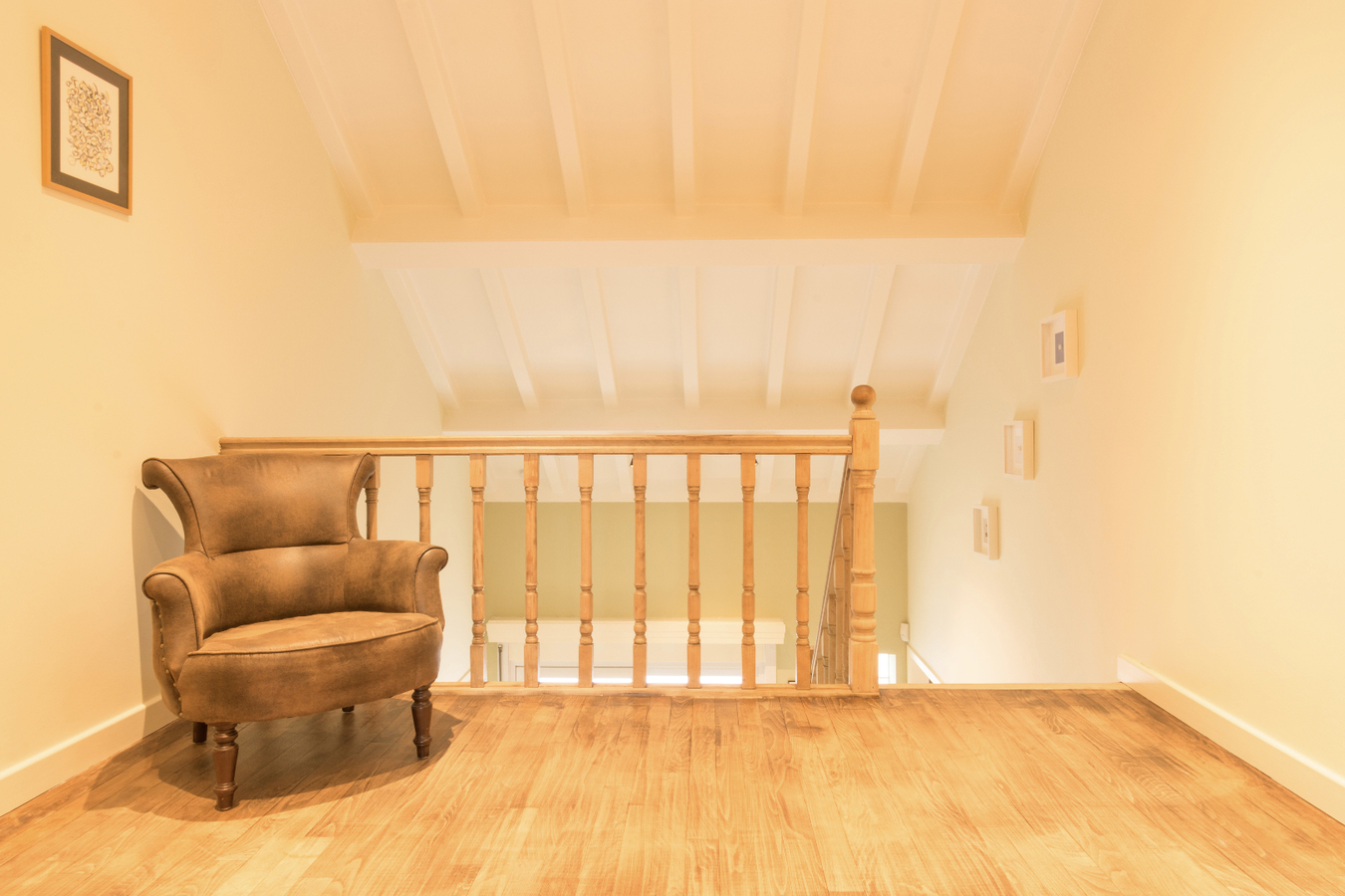 Ruime gezinswoning met verwarmd buitenzwembad 