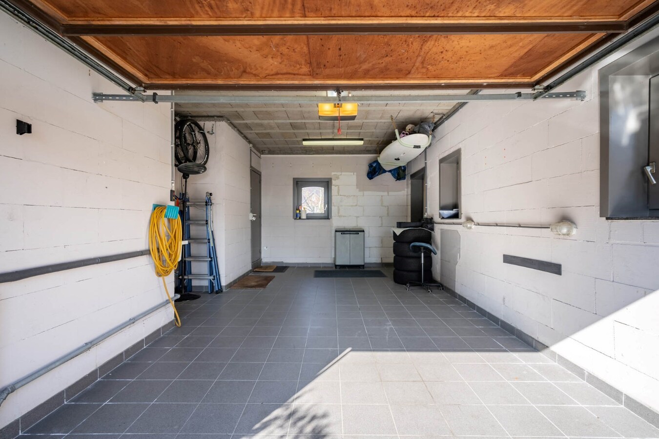 Luxe herenhuis met praktijkruimte in Niel-bij-As 