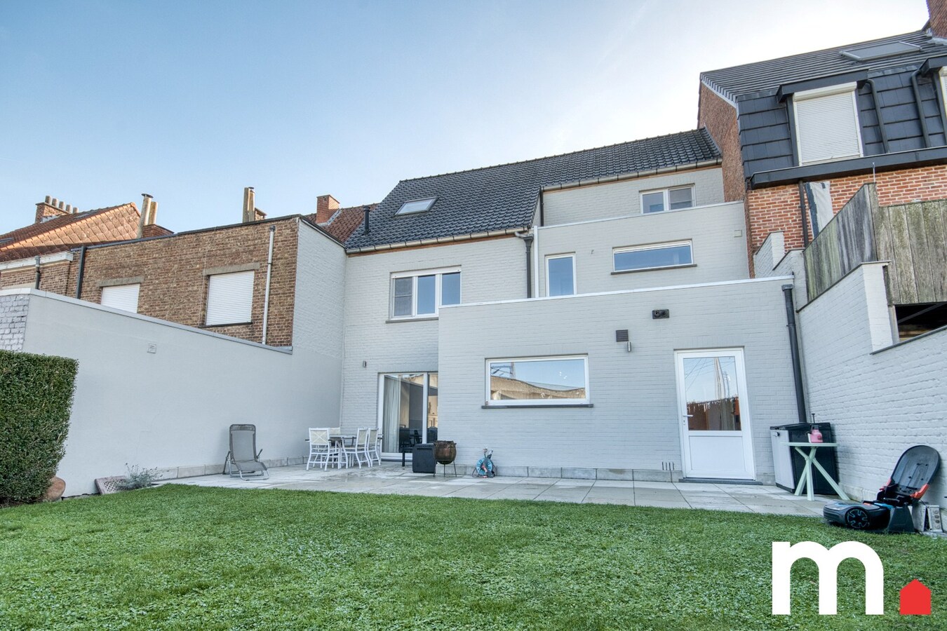 Centraal gelegen, instapklare woning met praktijkruimte én EPC B  te Kortrijk ! 