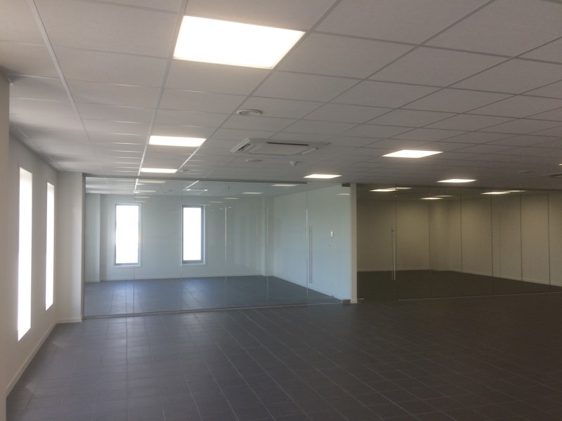 Kantoren te huur op linkeroever in Kallo